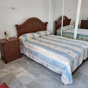  Habitación en casa particular Leo